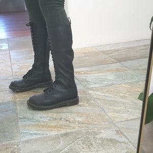 Origi al Dr Martens boots S7